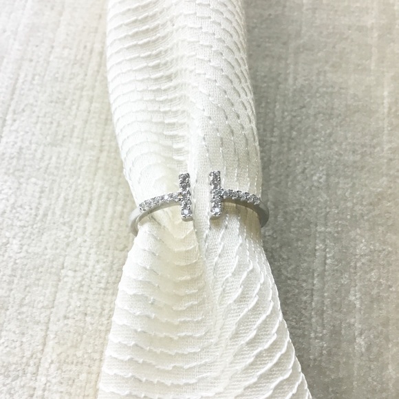 925 sterling Silver Ring CZ open top T initial - Picture 3 of 8
